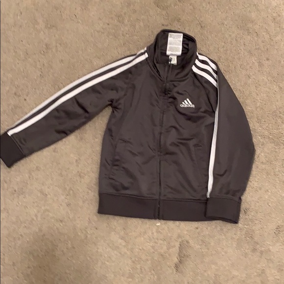 Toddler Adidas Track Suit - Picture 5 of 6